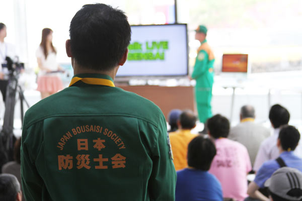 やってみよう身近な減災（AED体験・身近な物で防災減災グッズ作り）