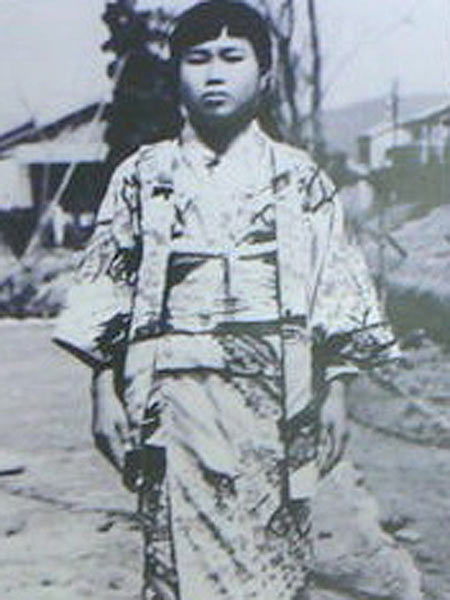 晴れ着姿の佐々木禎子