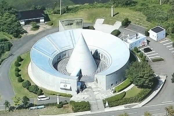 白瀬南極探検隊記念館