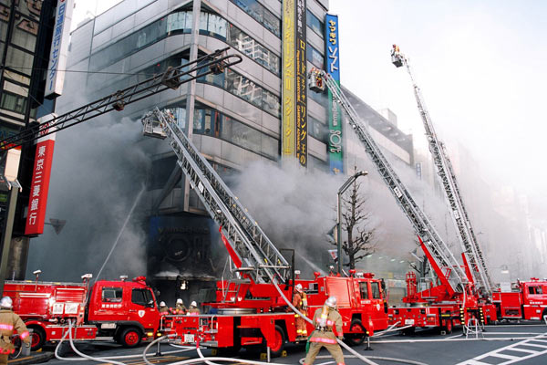 大都市はビル火災が少なくない