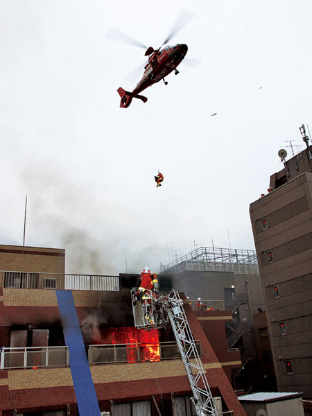 消防ヘリコプターも活躍する