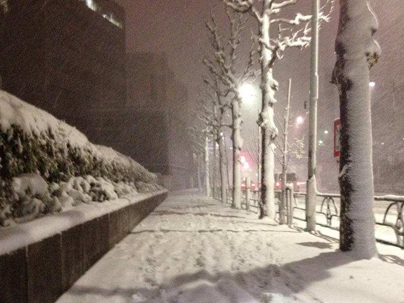 突然の雪!! 靴の滑り止め対処法は？ - ウェザーニュース