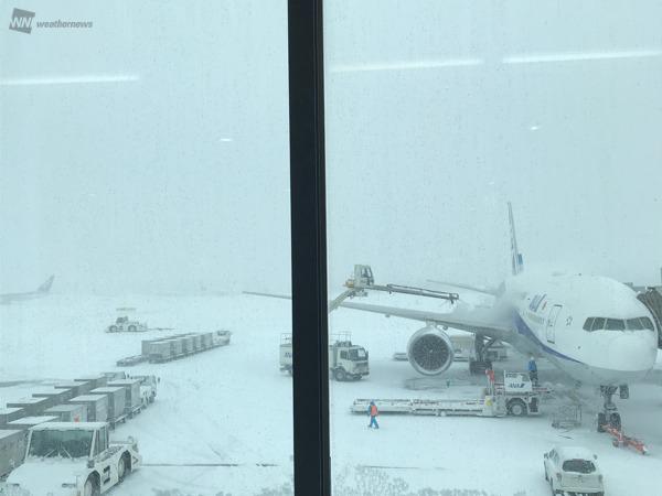 北海道 午後に積雪急増 新千歳空港で発着便に欠航相次ぐ ウェザーニュース