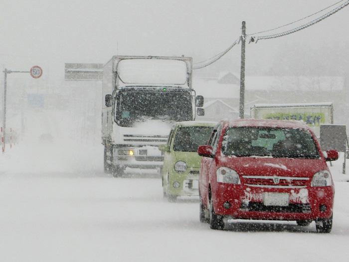 雪国ほど冬は車の燃費が悪い その理由と改善策とは ウェザーニュース