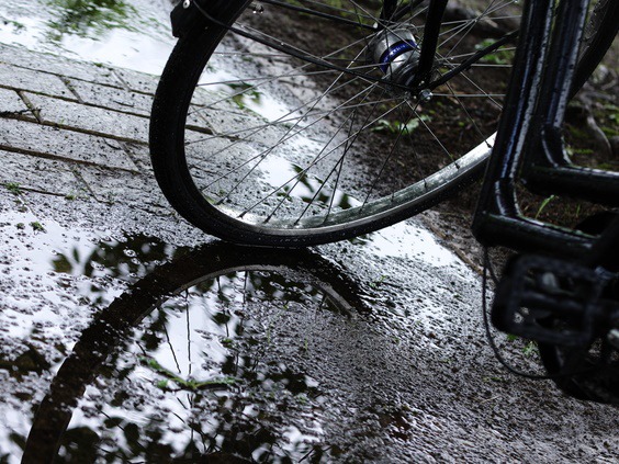 雨の日の自転車走行 安全運転のために大切なことは ウェザーニュース