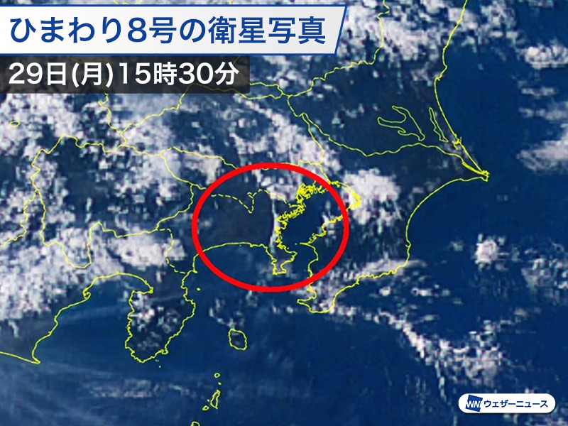 関東 横浜や東京 で不思議な帯状の雲が見られる ウェザーニュース