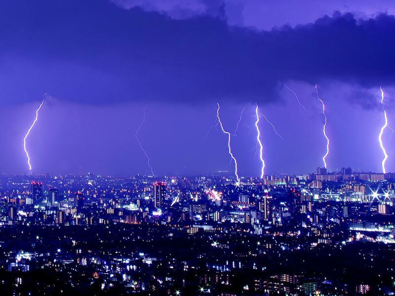 雷鳴が遠いから安心」ではない！ 雷雲のどこからでも落雷する可能性