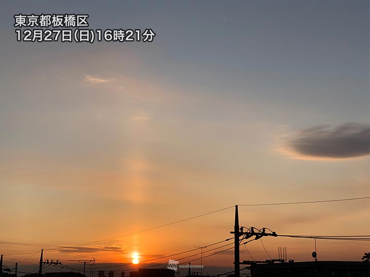 東京など関東で夕暮れ時にサンピラー 太陽柱 が出現 ウェザーニュース