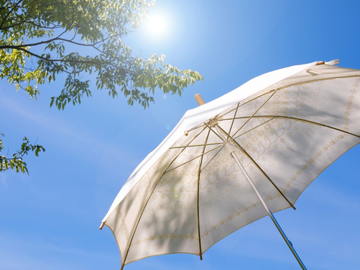 紫外線対策に使う日傘 効果の高い色は ウェザーニュース