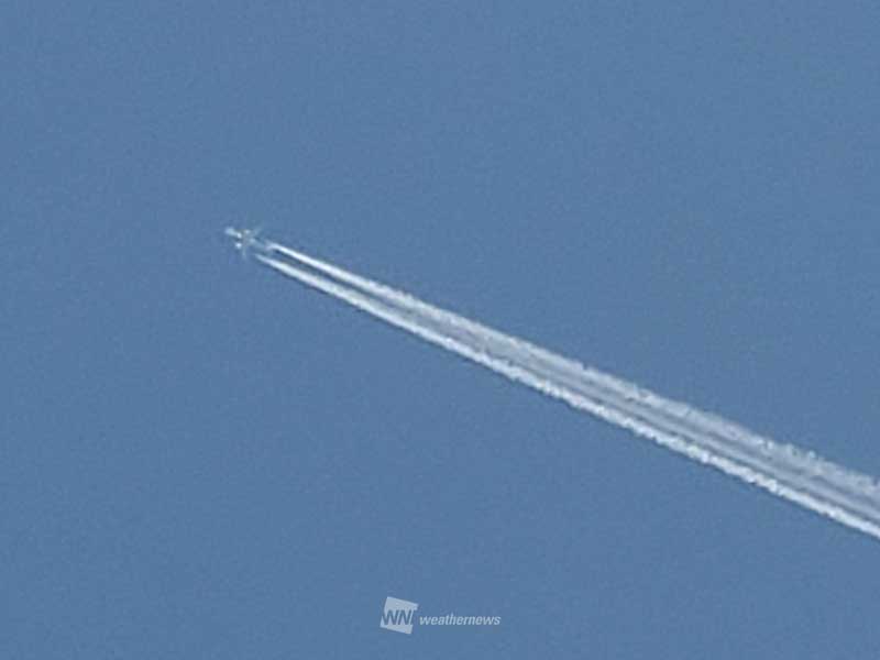 飛行機雲の仕組みと天気の関係 ウェザーニュース