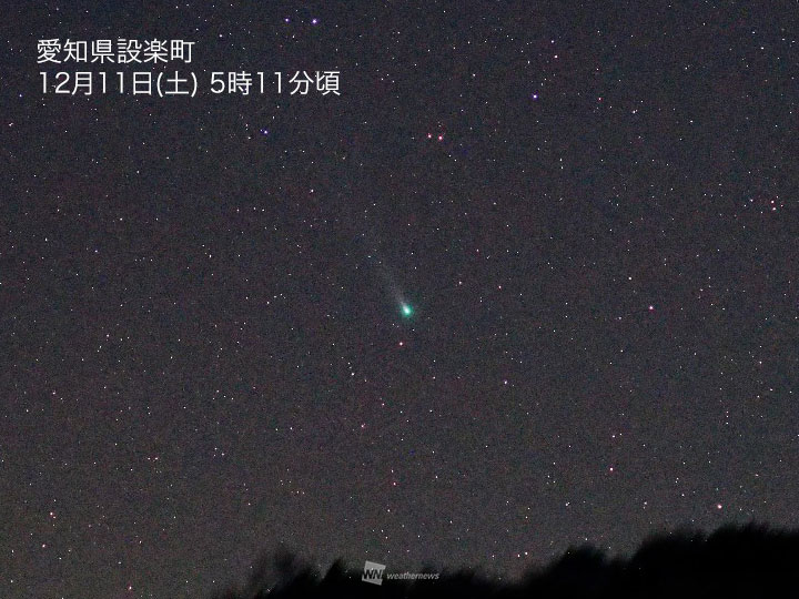 明け方の空に尾を引く「レナード彗星」 今月後半は日没後の空に出現へ - ウェザーニュース