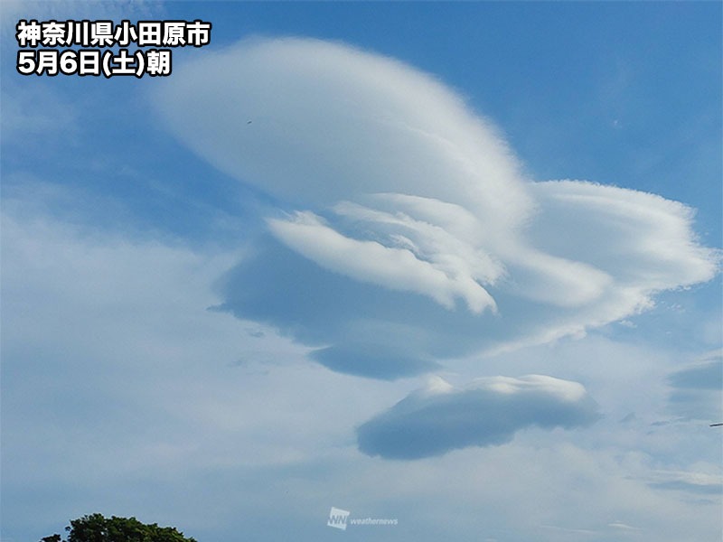 関東の空に浮かぶレンズ雲　強風の影響で発生