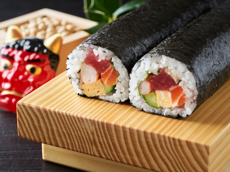 節分の定番“恵方巻き” 正しい食べ方や今年の恵方は?