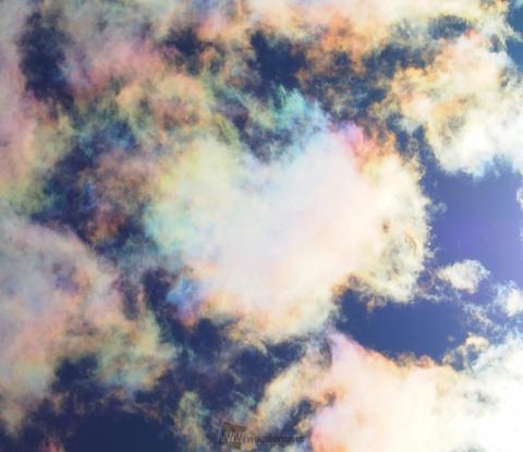 虹色のハート雲が出現 注目の空の写真 ウェザーニュース