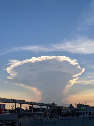 東京で発生した巨大積乱雲 注目の空の写真 ウェザーニュース