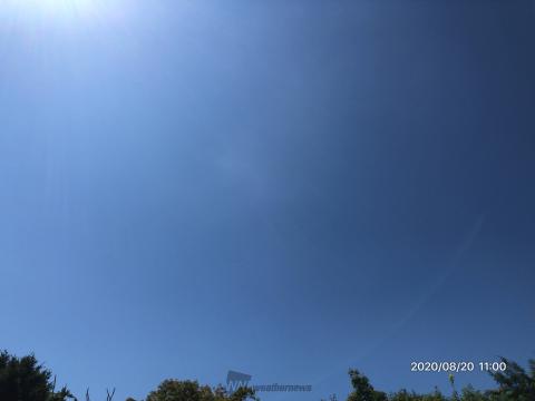 11時の空 雲ひとつない快晴の青空が 青森県三沢市 しょうちゃん ウェザーニュース