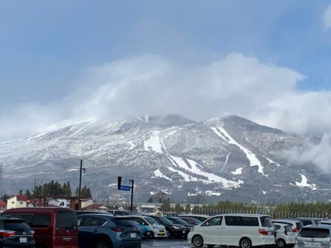 磐梯山はすっかり雪...