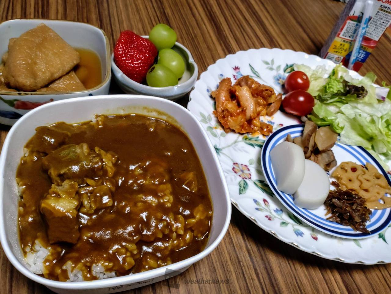 晩ごはん 欧風カレー、油揚げ、鶏チリ、か | 神奈川県横須賀市 | (カン・ω・ゾー) | ウェザーニュース