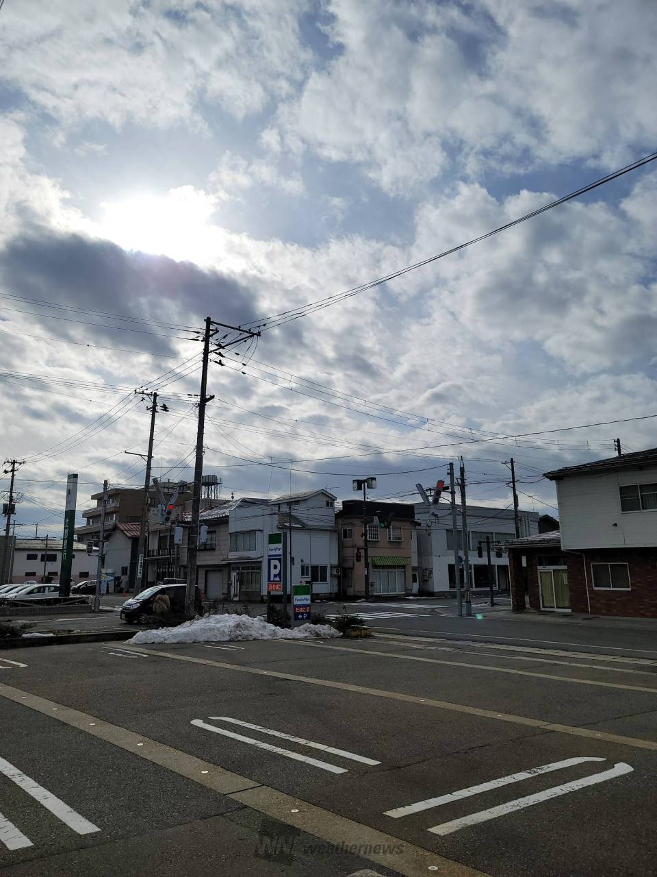 写メは今の横手大町交差点ですが、10時過 秋田県横手市 RAN ウェザーニュース