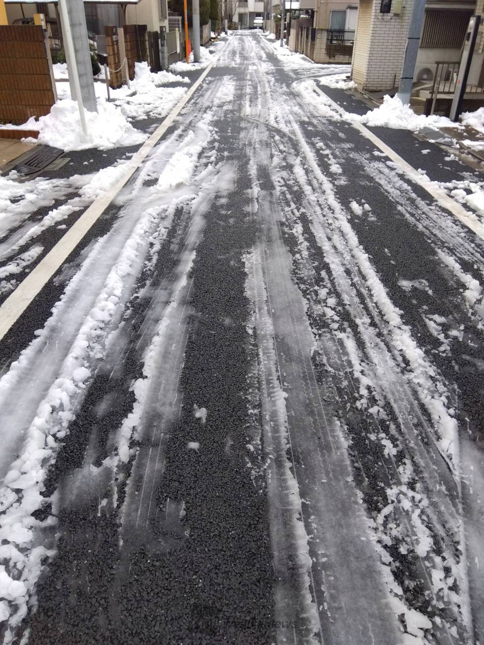 路面状況(路地) 車通りのある道を一本 東京都板橋区 H.I ウェザーニュース