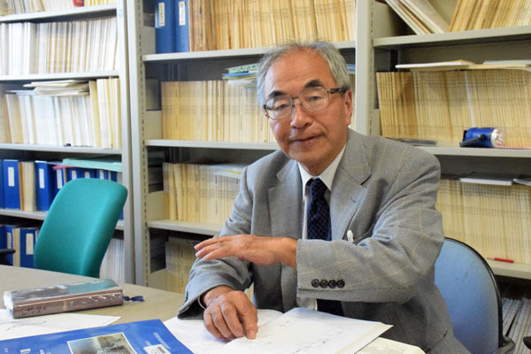 服部英雄名誉教授