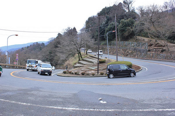5区はカーブが多い（写真は大平台）