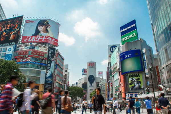 渋谷スクランブル交差点の空 月刊sora